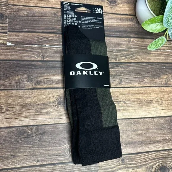 NWT Oakley Adapting RC Long Socks Size Large (Black Green) *Unopened* Unisex - Picture 2 of 8